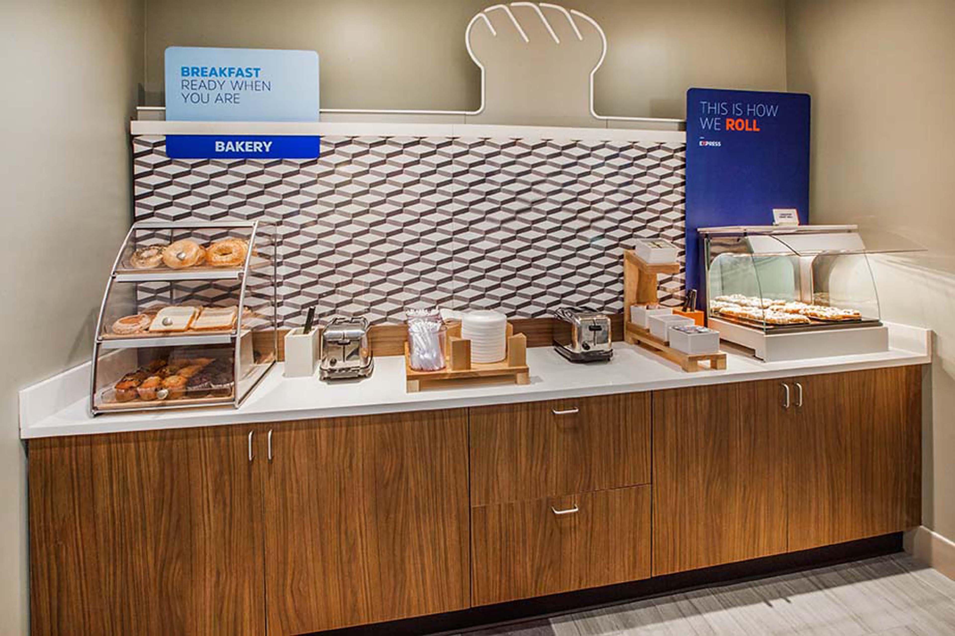 Holiday Inn Express Indianapolis South By Ihg Exterior foto